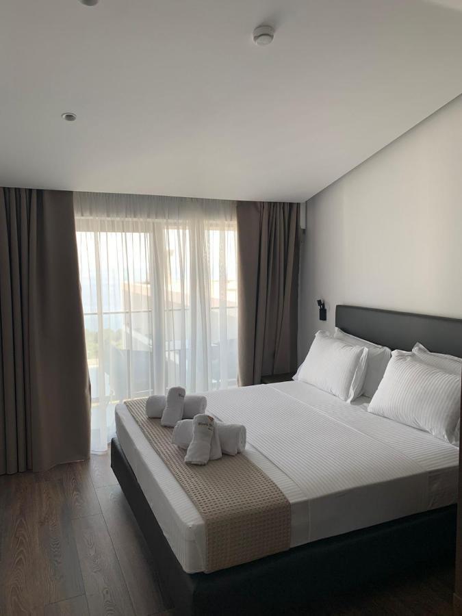 Black Diamond Hotel Dhërmi Eksteriør billede