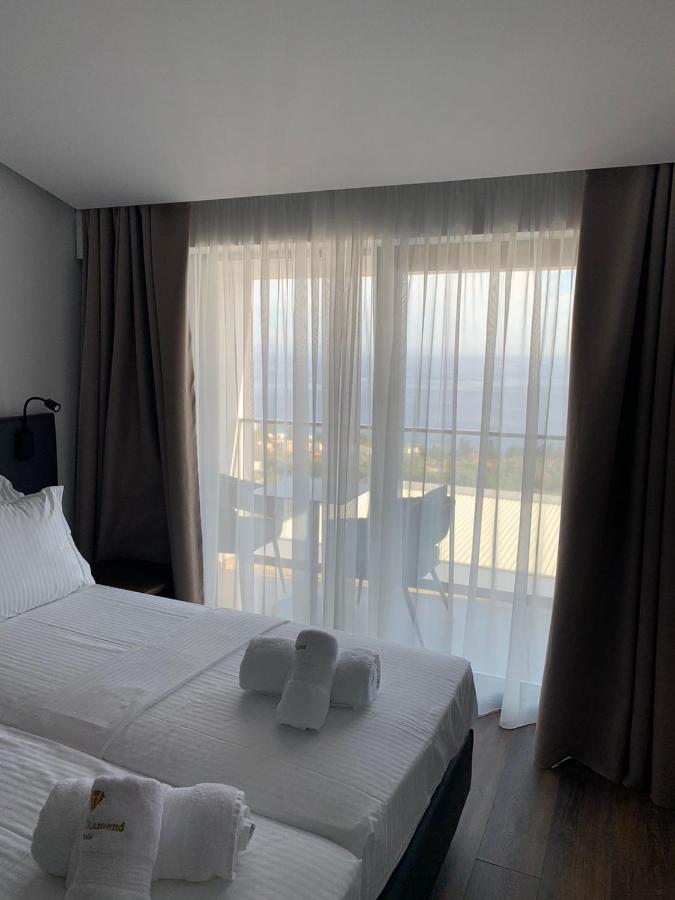 Black Diamond Hotel Dhërmi Eksteriør billede