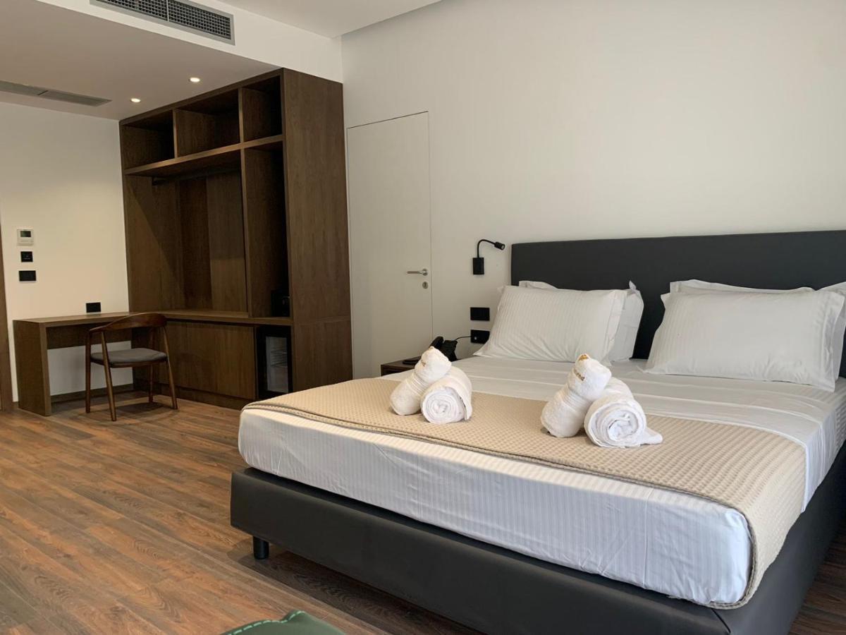 Black Diamond Hotel Dhërmi Eksteriør billede
