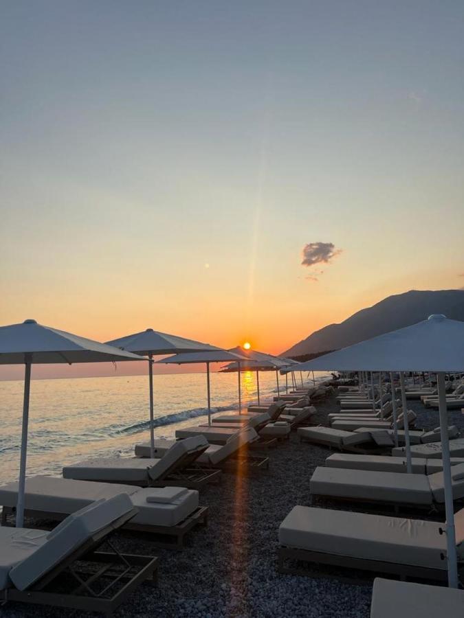 Black Diamond Hotel Dhërmi Eksteriør billede