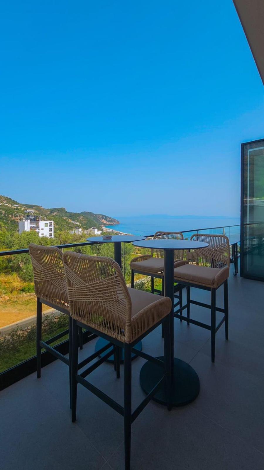 Black Diamond Hotel Dhërmi Eksteriør billede