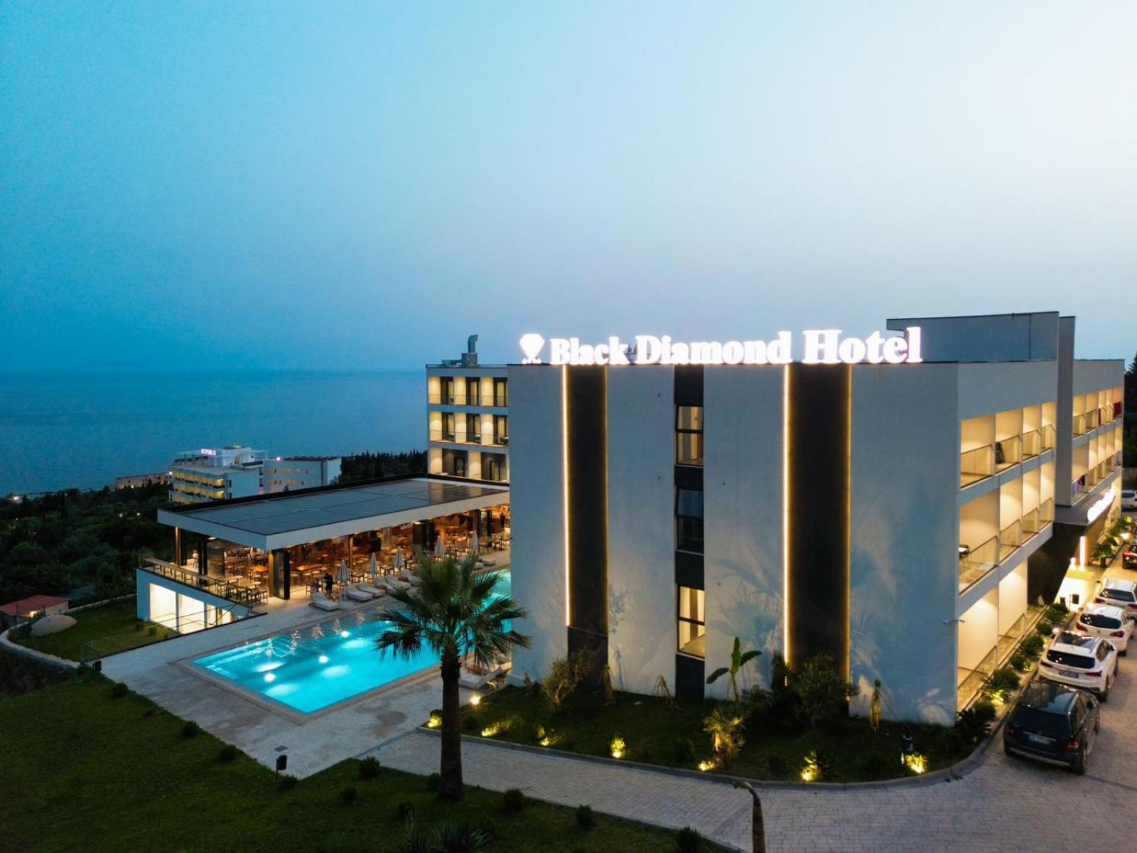 Black Diamond Hotel Dhërmi Eksteriør billede