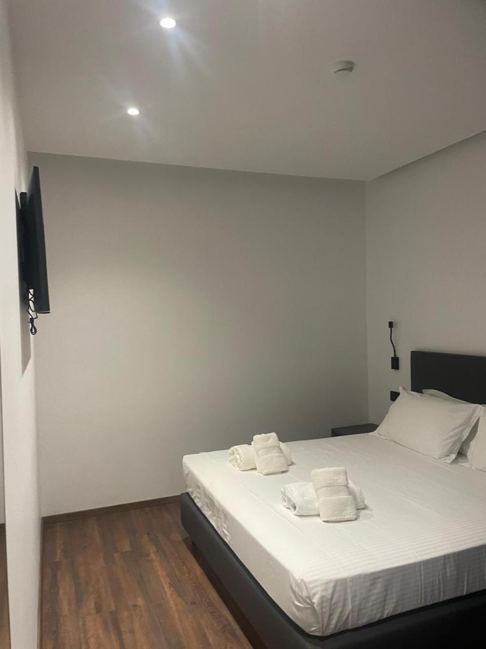 Black Diamond Hotel Dhërmi Eksteriør billede