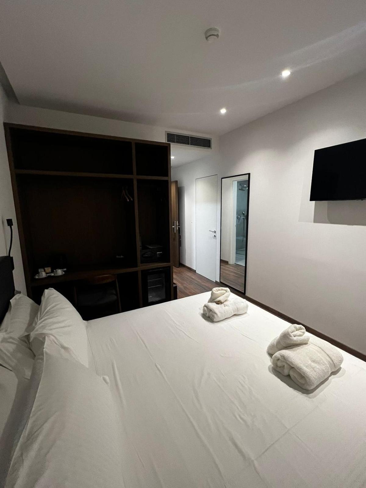 Black Diamond Hotel Dhërmi Eksteriør billede
