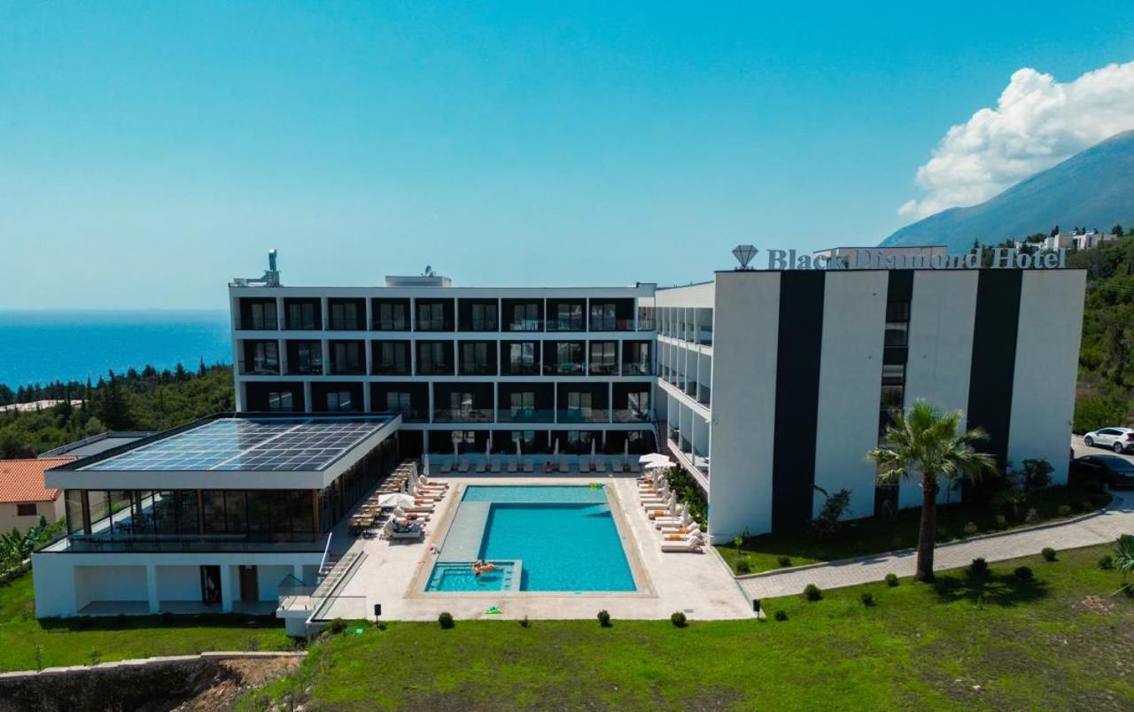 Black Diamond Hotel Dhërmi Eksteriør billede